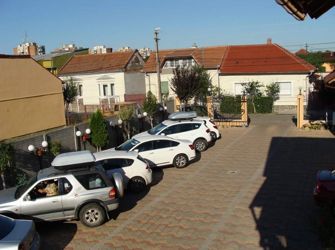 Pensiunea Sergiu & Geanina Arad Exterior photo