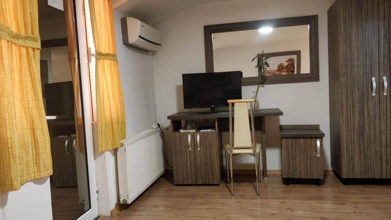 Pensiunea Sergiu & Geanina Arad Exterior photo
